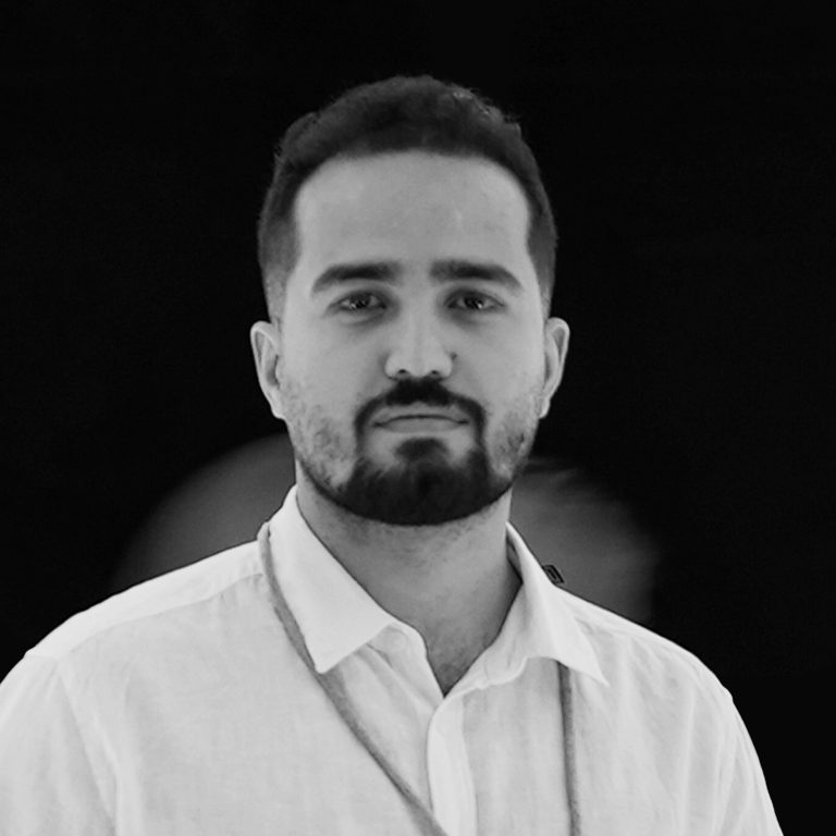 امیر کریمی